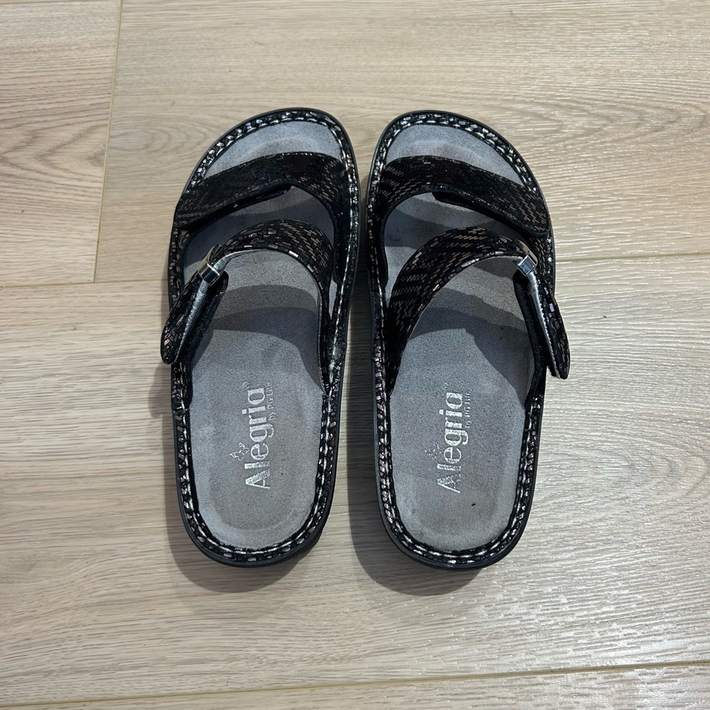ALEGRIA KARMEN KAR-532 Size 38
PEWTER DAZZLER LEATHER COMFORT SLIDES/WEDGES - Picture 6 of 9